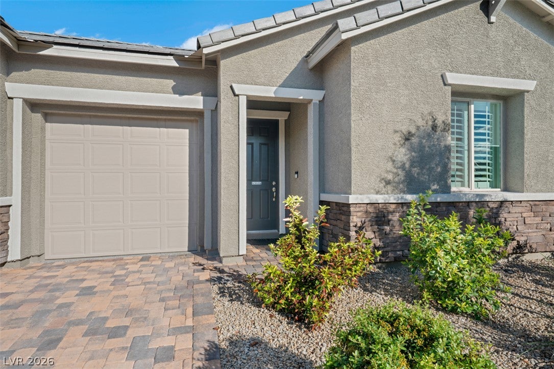 5032 Tranquil View Street