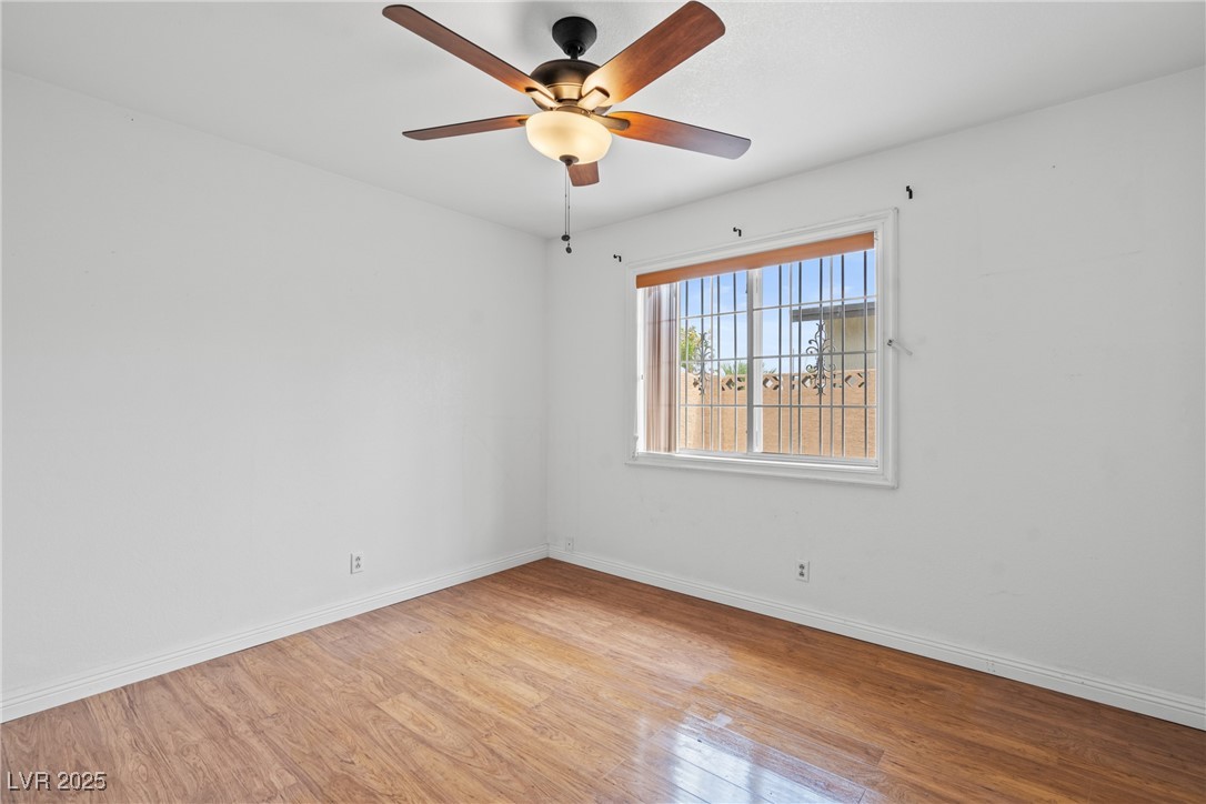 Las Vegas, Nevada 89107, United States, 4 Bedrooms Bedrooms, ,2 BathroomsBathrooms,Residential,Pending,203667