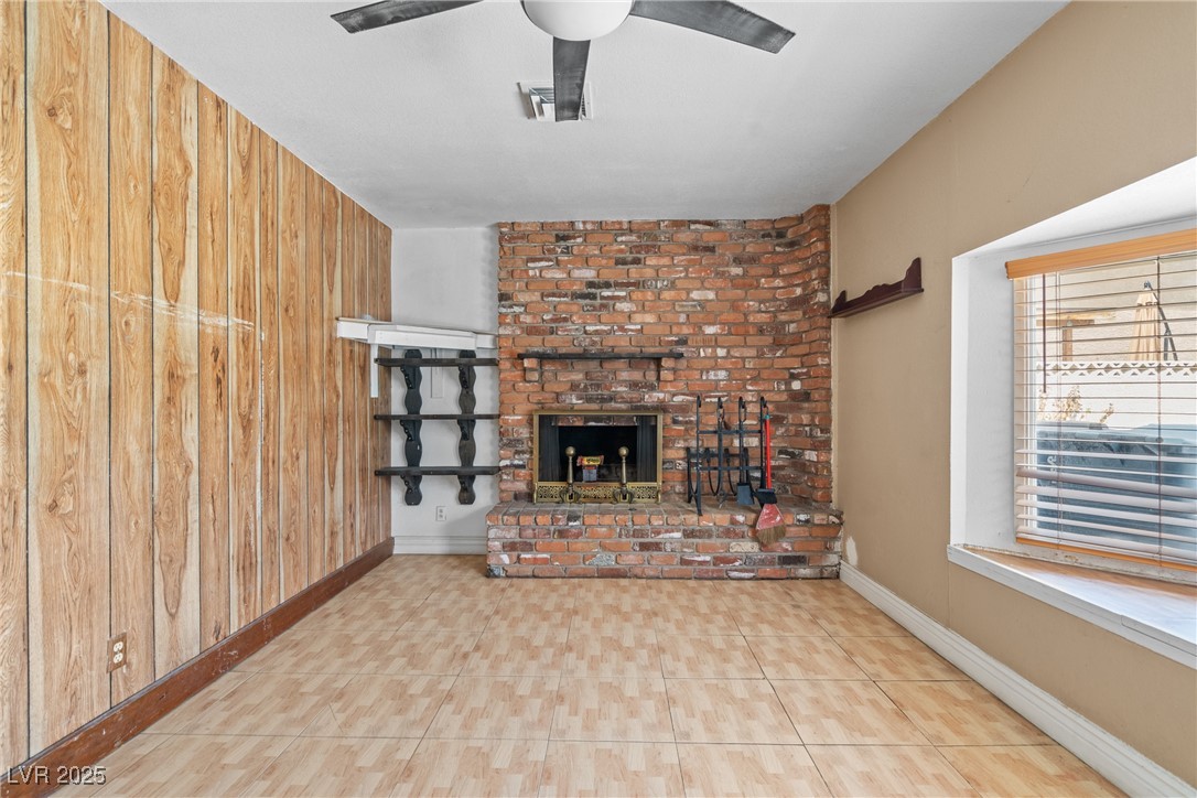 Las Vegas, Nevada 89107, United States, 4 Bedrooms Bedrooms, ,2 BathroomsBathrooms,Residential,Pending,203667