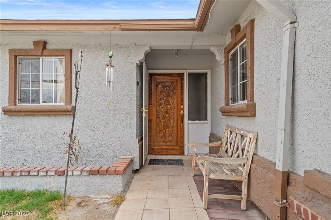 Las Vegas, Nevada 89107, United States, 4 Bedrooms Bedrooms, ,2 BathroomsBathrooms,Residential,Pending,203667