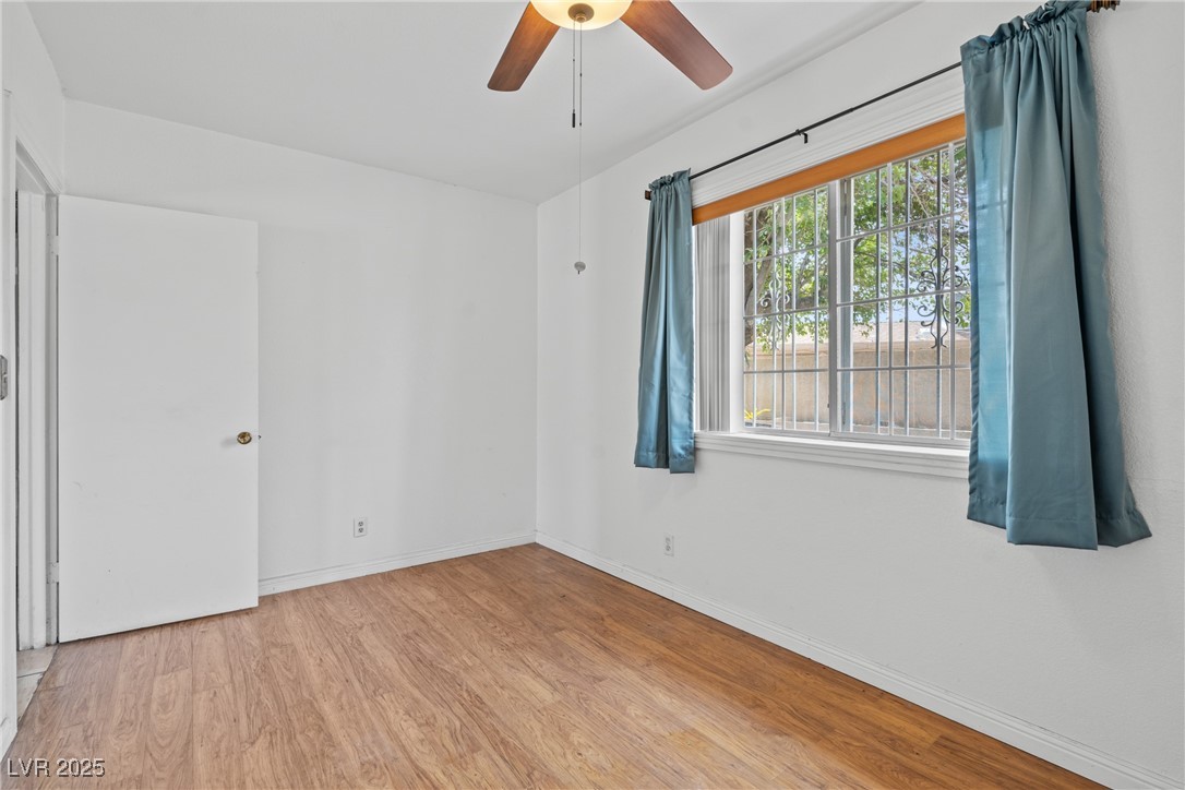 Las Vegas, Nevada 89107, United States, 4 Bedrooms Bedrooms, ,2 BathroomsBathrooms,Residential,Pending,203667