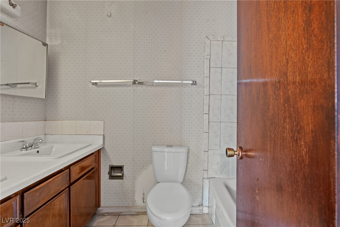 Las Vegas, Nevada 89107, United States, 4 Bedrooms Bedrooms, ,2 BathroomsBathrooms,Residential,Pending,203667