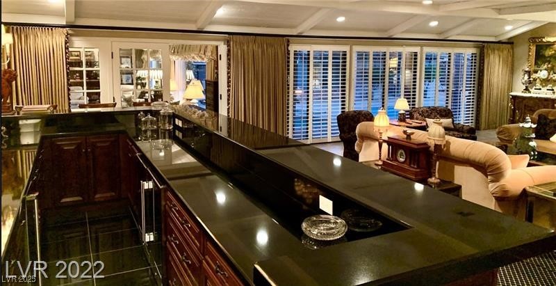 Las Vegas, Nevada 89107, United States, 14 Bedrooms Bedrooms, ,15 BathroomsBathrooms,Residential,Active,17171