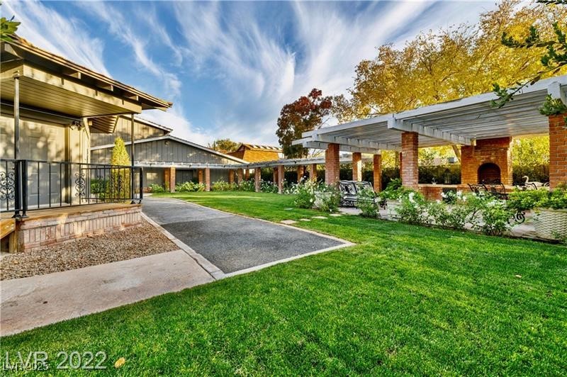 Las Vegas, Nevada 89107, United States, 14 Bedrooms Bedrooms, ,15 BathroomsBathrooms,Residential,Active,17171