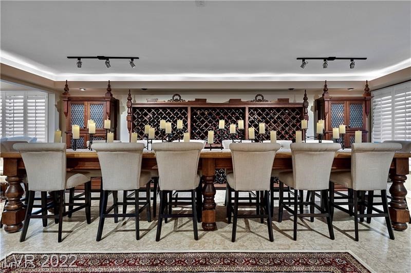 Las Vegas, Nevada 89107, United States, 14 Bedrooms Bedrooms, ,15 BathroomsBathrooms,Residential,Active,17171