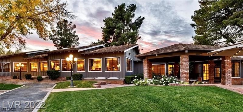 Las Vegas, Nevada 89107, United States, 14 Bedrooms Bedrooms, ,15 BathroomsBathrooms,Residential,Active,17171