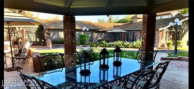 Las Vegas, Nevada 89107, United States, 14 Bedrooms Bedrooms, ,15 BathroomsBathrooms,Residential,Active,17171