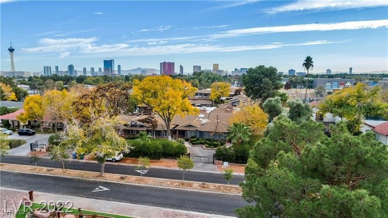 Las Vegas, Nevada 89107, United States, 14 Bedrooms Bedrooms, ,15 BathroomsBathrooms,Residential,Active,17171