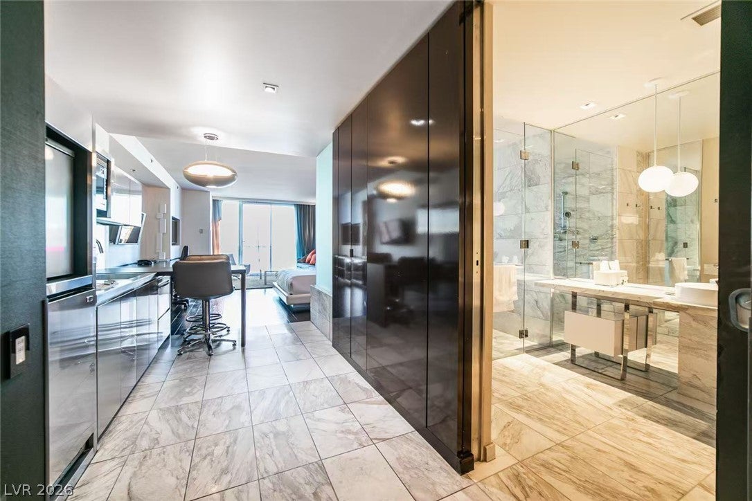 4381 W Flamingo Road 8304