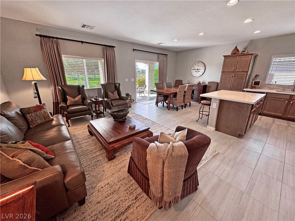 5245 E La Campana Drive