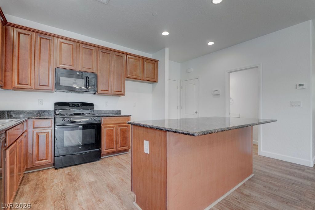 7733 Lively Loom Court