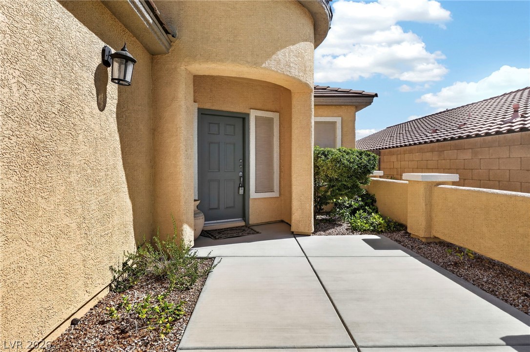 2623 Lochleven Way