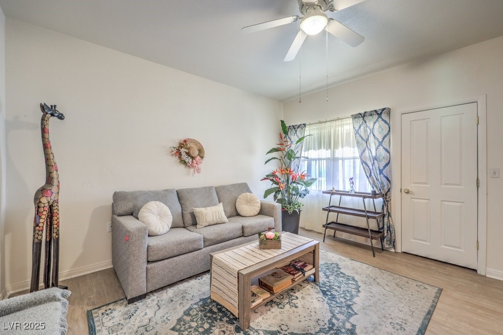 460 Strawflower Road, Las Vegas, Nevada image 19