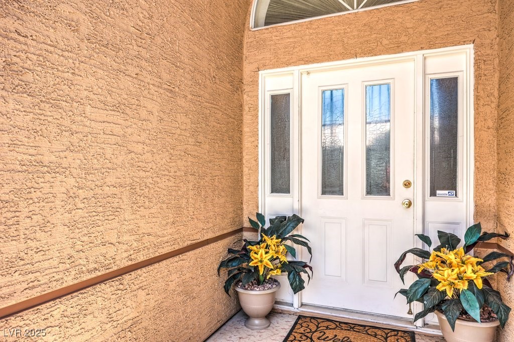 460 Strawflower Road