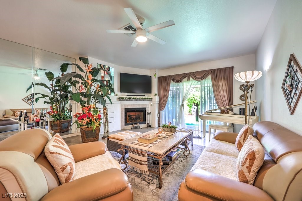 460 Strawflower Road