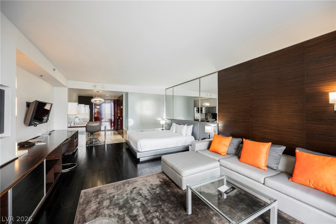 4381 W Flamingo Road 2420