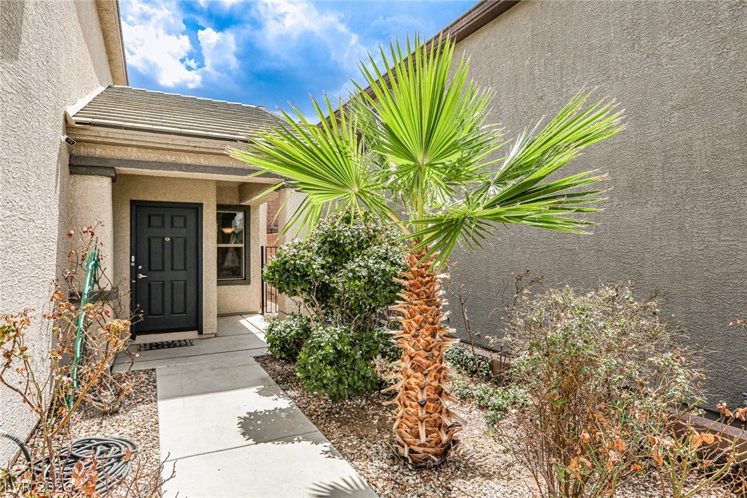 2453 Rue Bienville Way