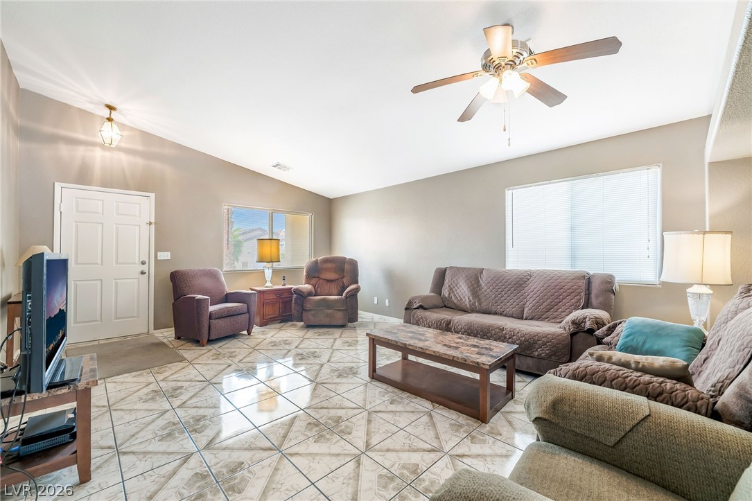 3846 Down Quilt Court