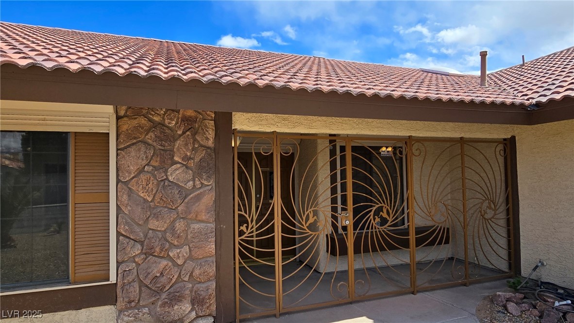 Las Vegas, Nevada 89146, United States, 4 Bedrooms Bedrooms, ,2 BathroomsBathrooms,Residential,Active,87636