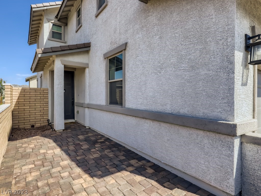 Photo 4 of 28 of 294 Cape Seville Place house