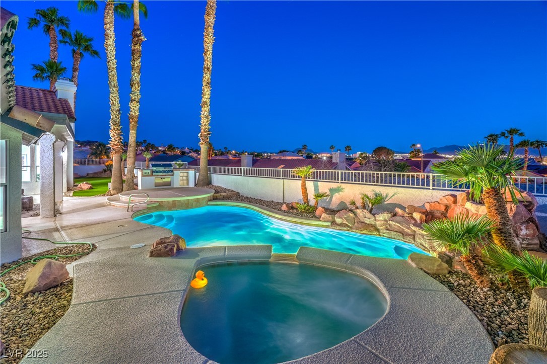 1144 Calico Ridge Drive, Henderson, Nevada image 3