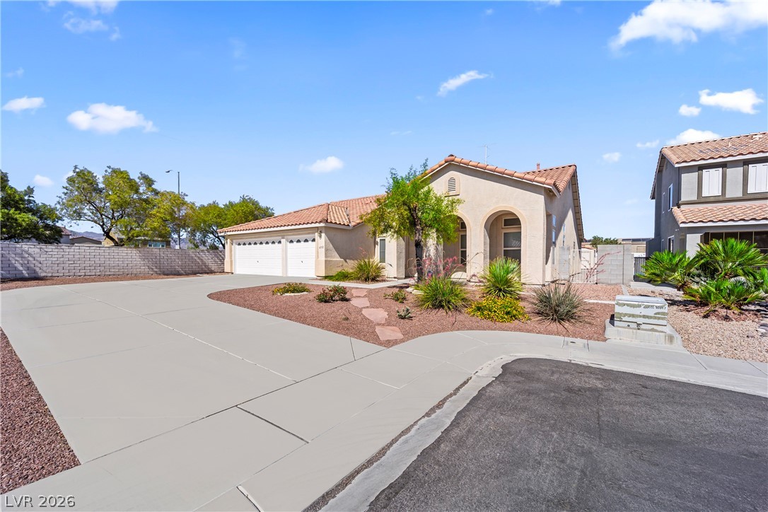 6332 Bunch Grass Court