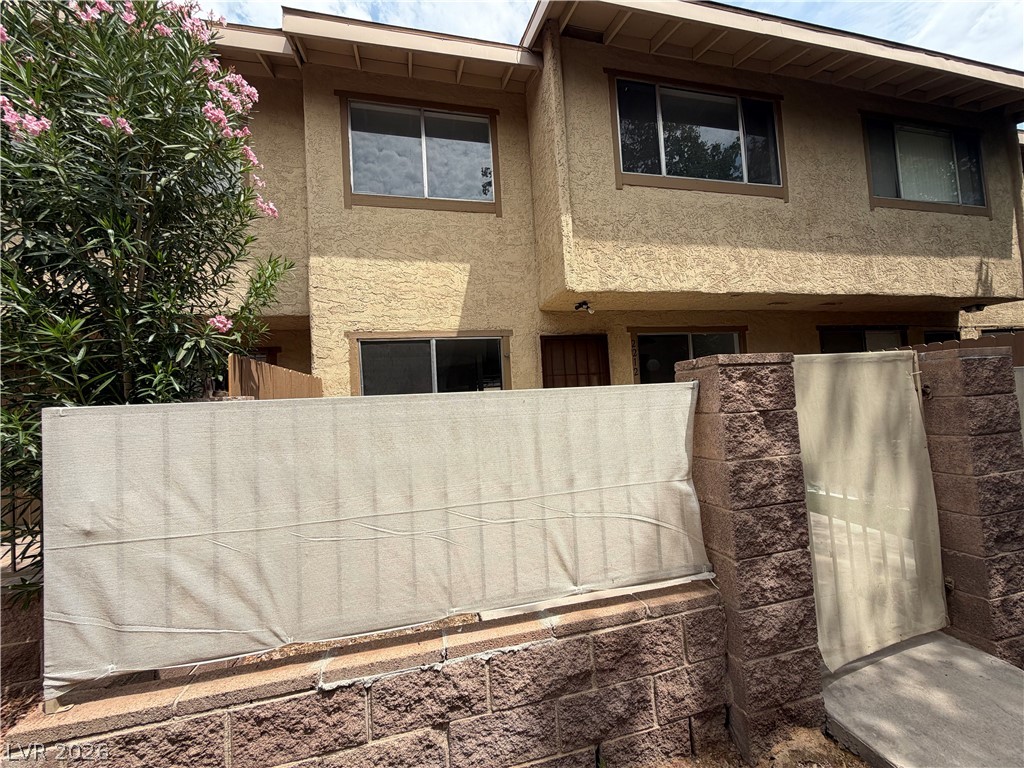 2212 Tall Pine Drive
