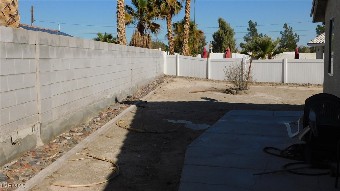1214 EMERALD STONE Avenue