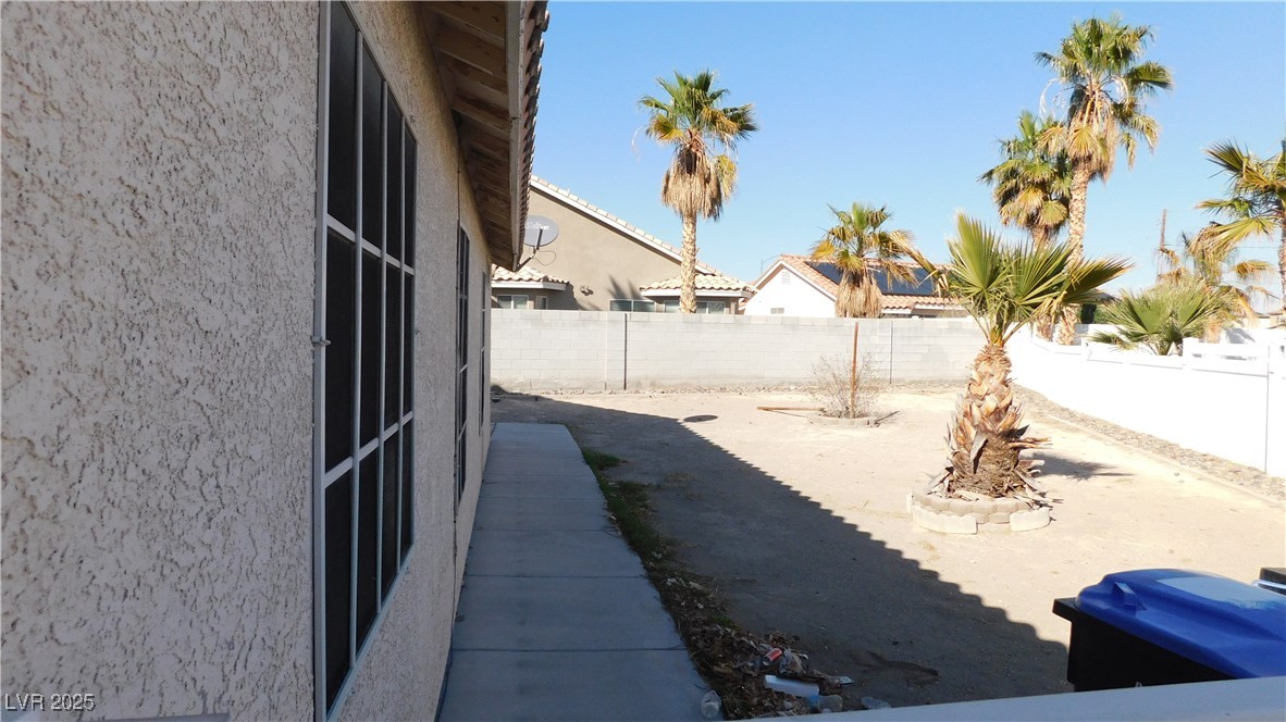 1214 EMERALD STONE Avenue