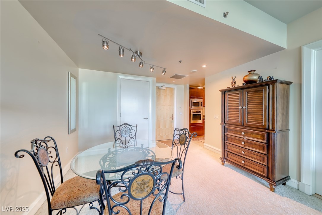 2700 Las Vegas Boulevard 906