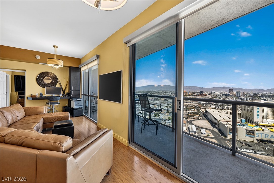200 W Sahara Avenue 3012
