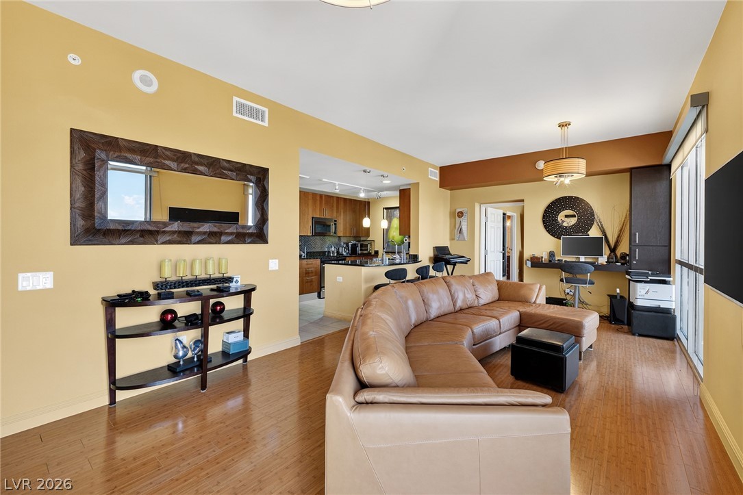 200 W Sahara Avenue 3012