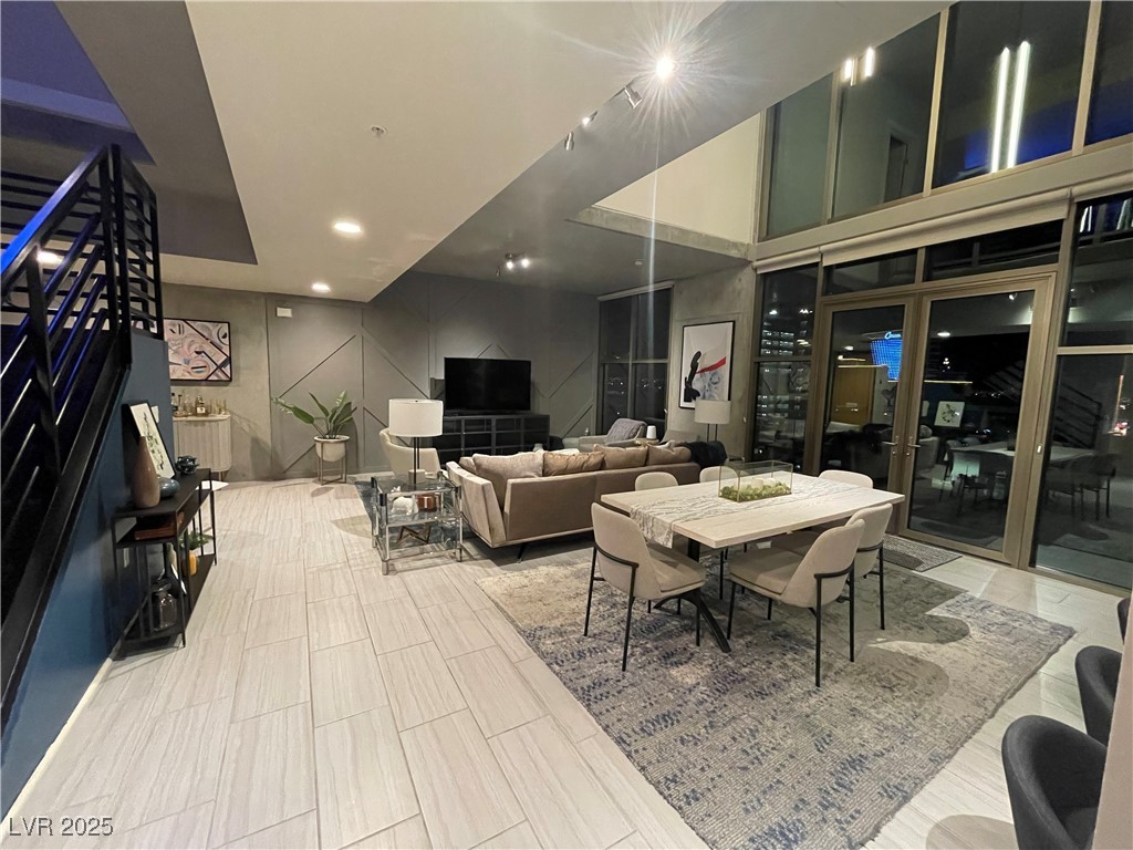 353 E Bonneville Avenue 1406