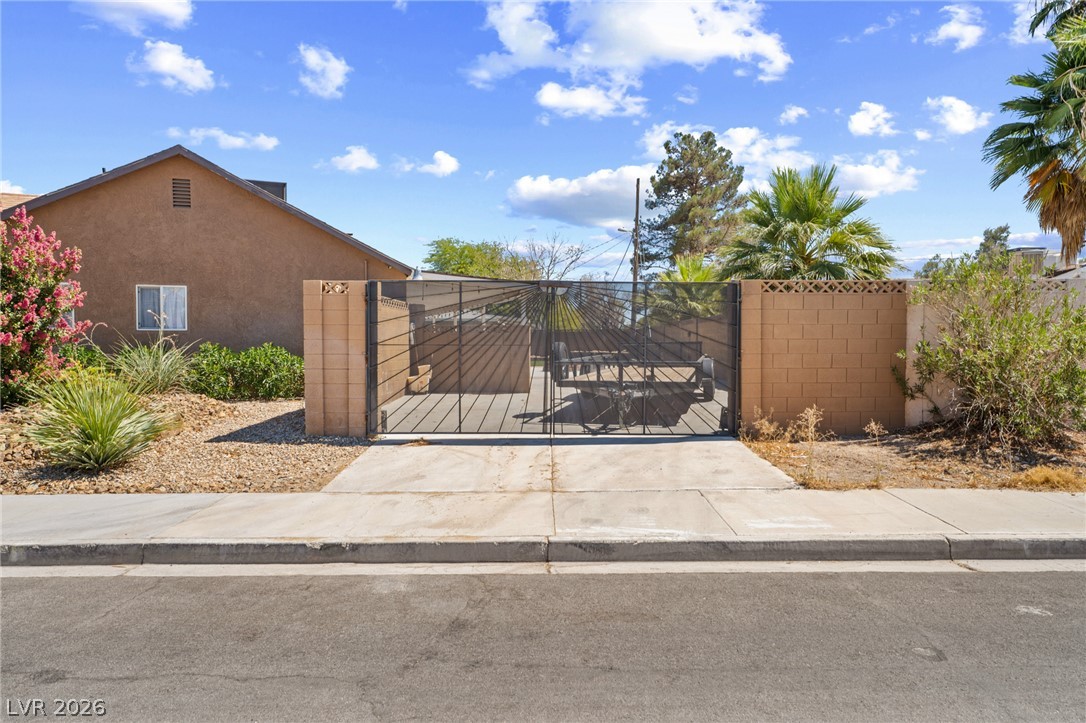 1909 Stonehaven Circle