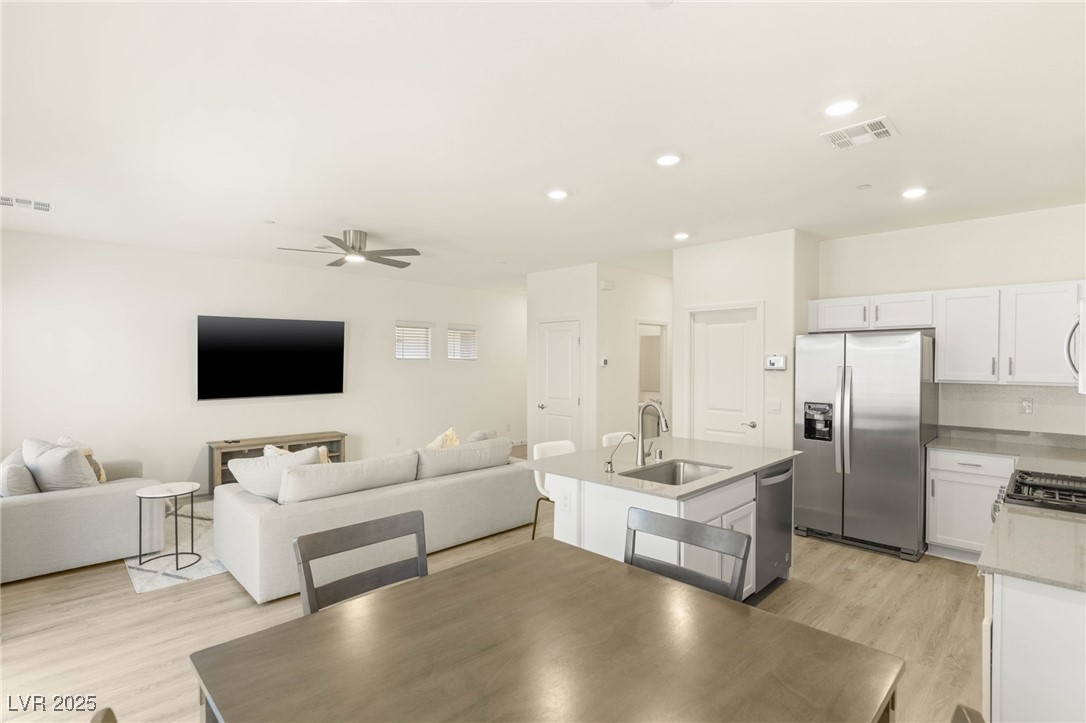 Las Vegas, Nevada 89141, United States, 3 Bedrooms Bedrooms, ,2 BathroomsBathrooms,Residential,Active,219989