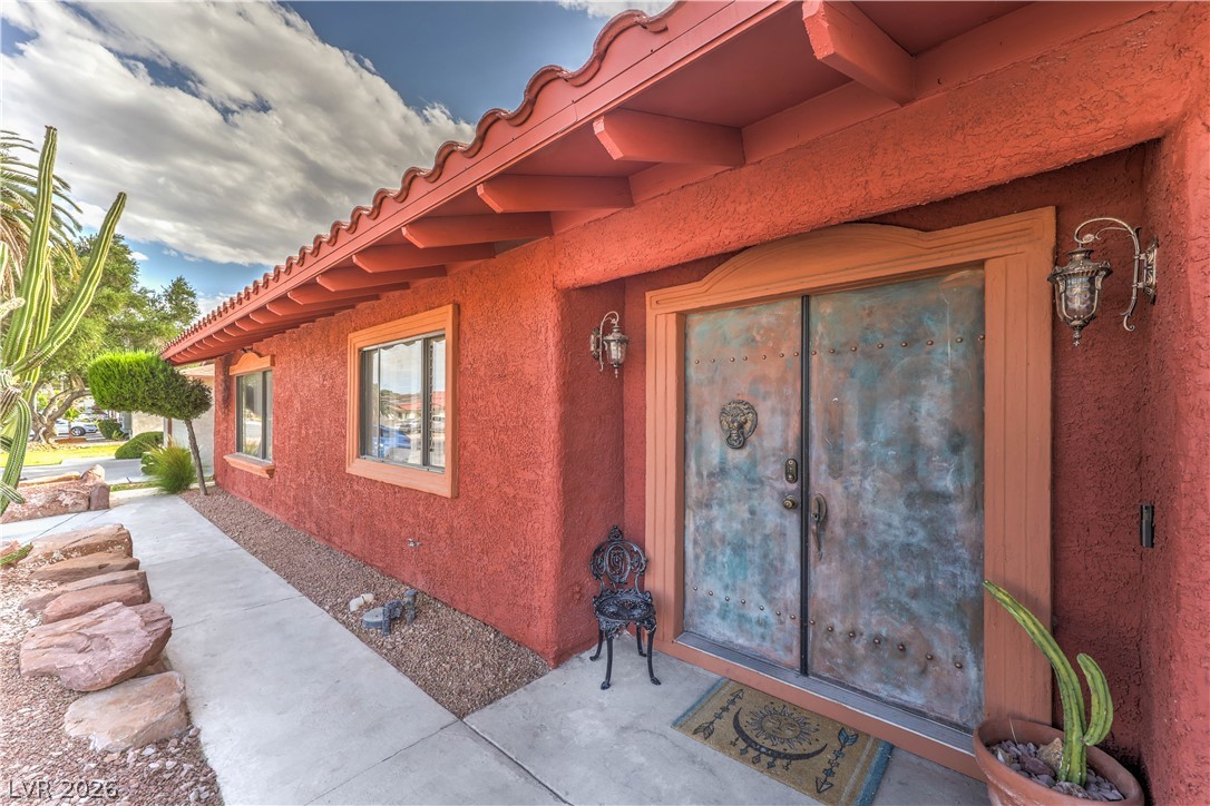 4411 Paseo El Rio Drive