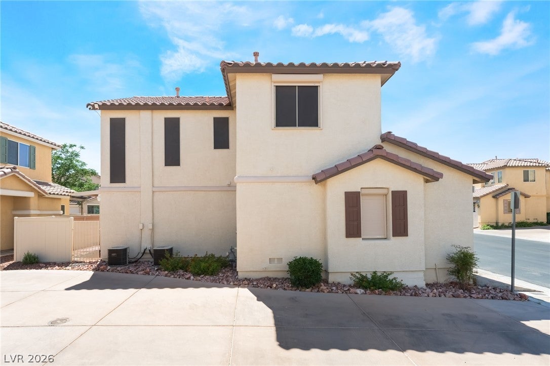 9065 Starling Wing Place