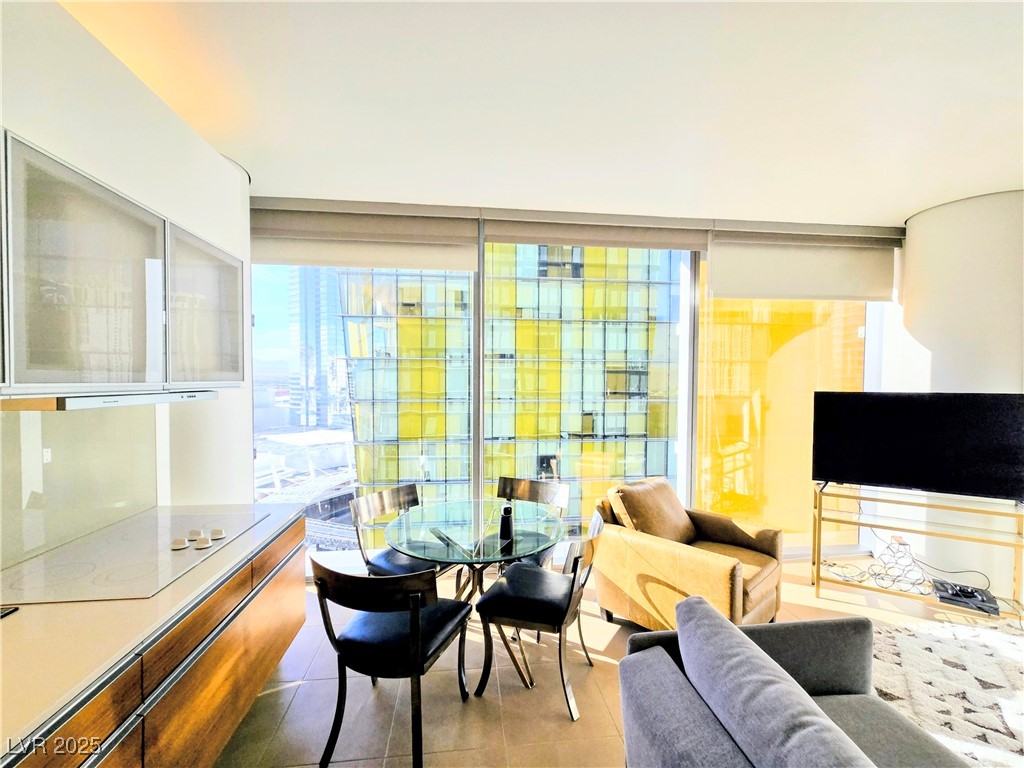 3722 Las Vegas Boulevard 1111