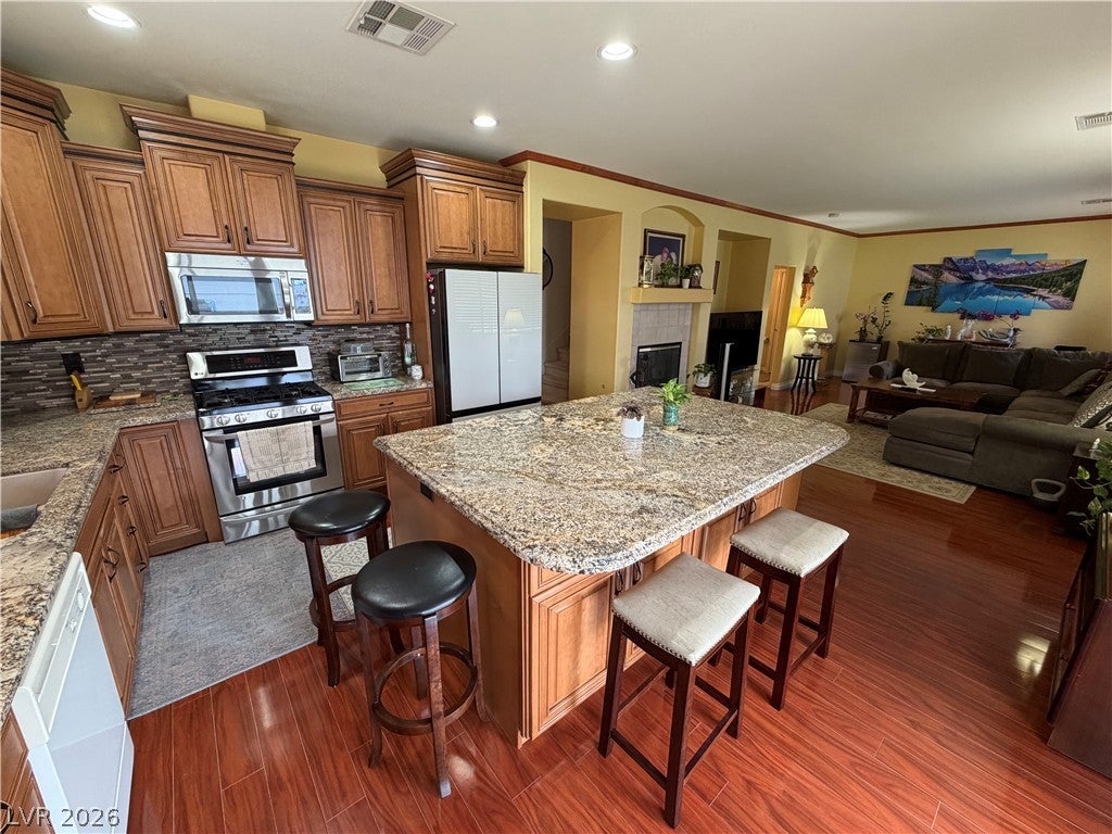 1131 Laguna Park Court