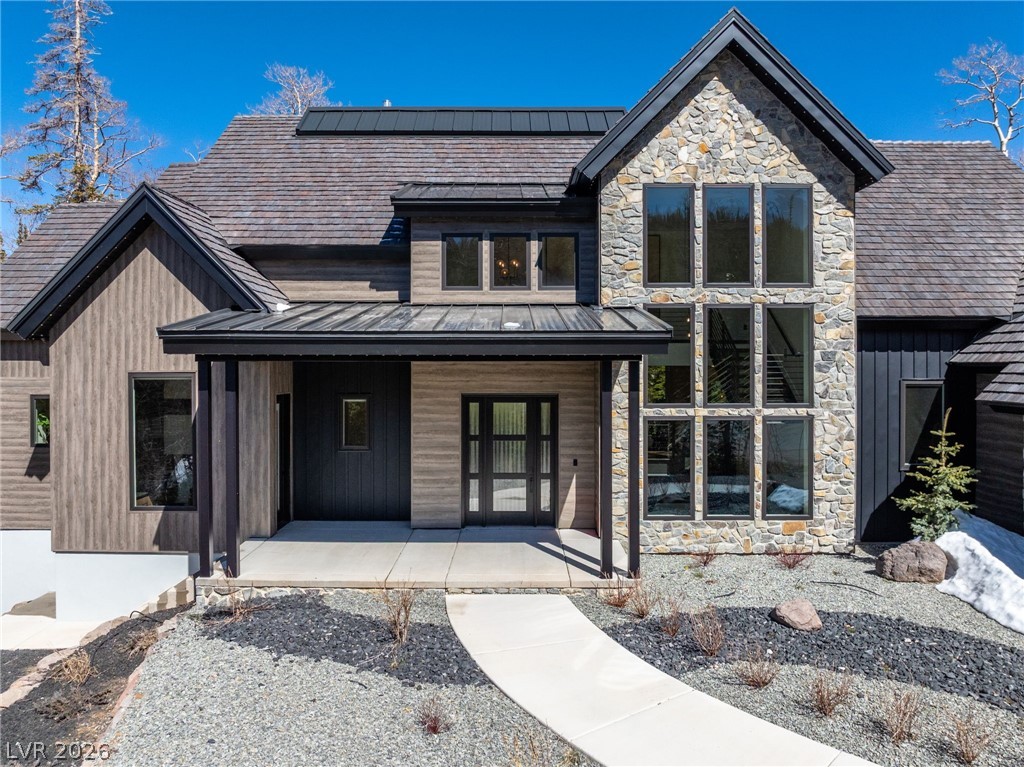 423 W Bluebell Court