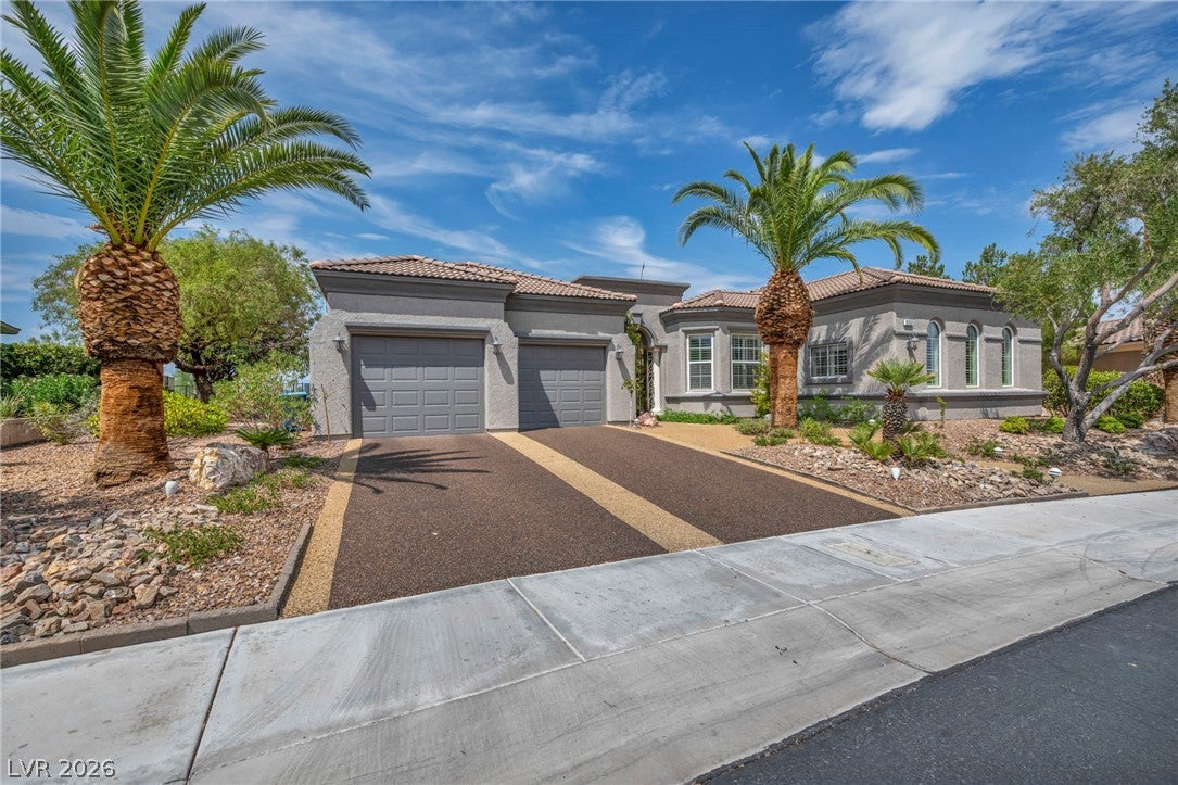 5152 Estasi Street