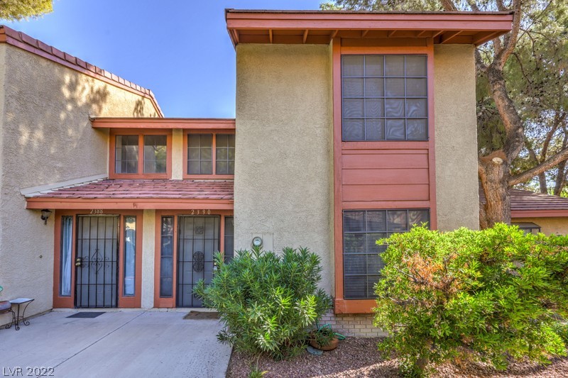 Photo 1 of 30 of 2390 Pickwick Drive townhome