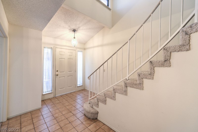 Photo 4 of 30 of 2390 Pickwick Drive townhome
