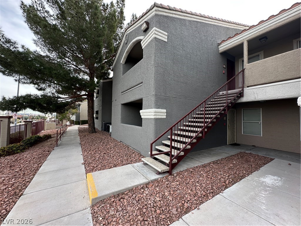 5055 HACIENDA Avenue 2203