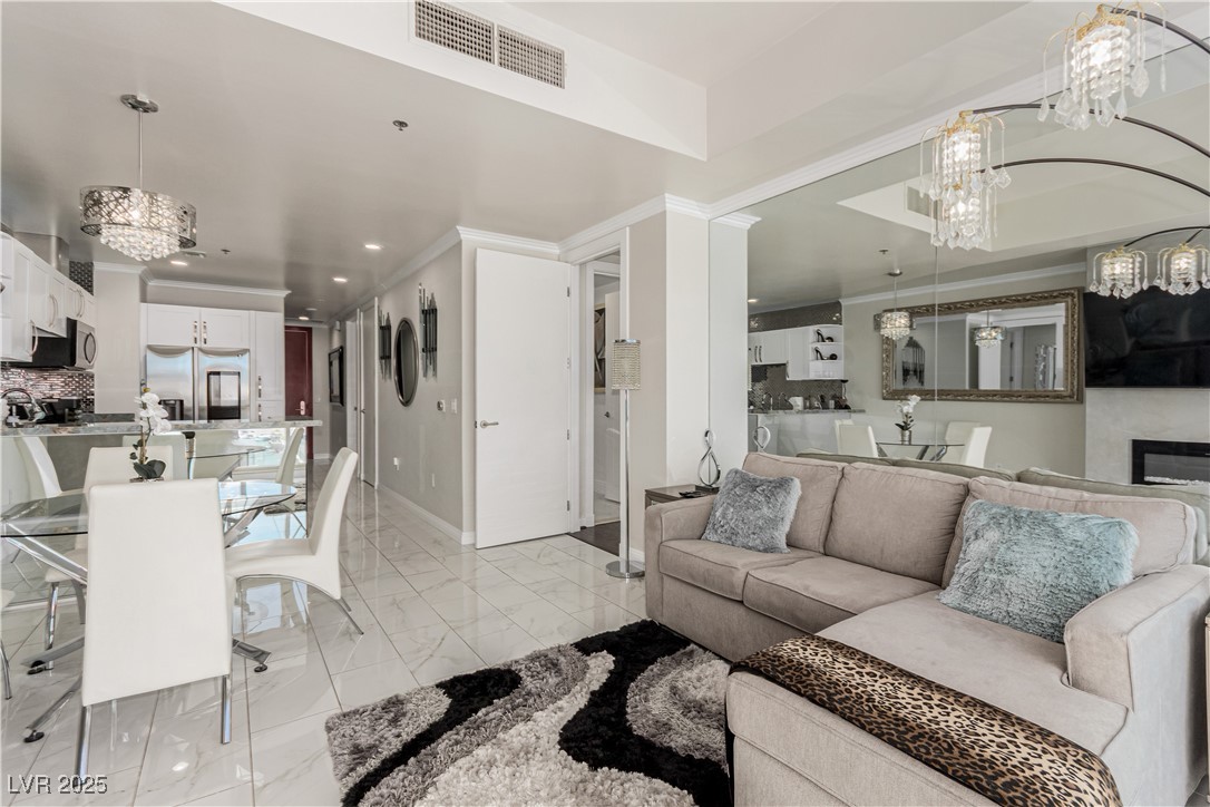 4575 Dean Martin Drive 1104