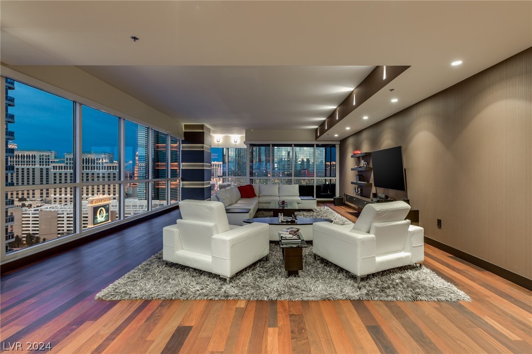 4525 Dean Martin Drive 2200