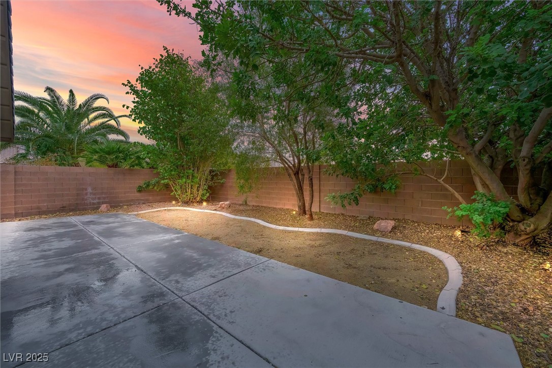 Las Vegas, Nevada 89131, United States, 3 Bedrooms Bedrooms, ,2 BathroomsBathrooms,Residential,Active,234993