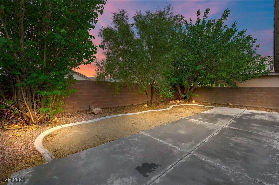 Las Vegas, Nevada 89131, United States, 3 Bedrooms Bedrooms, ,2 BathroomsBathrooms,Residential,Active,234993