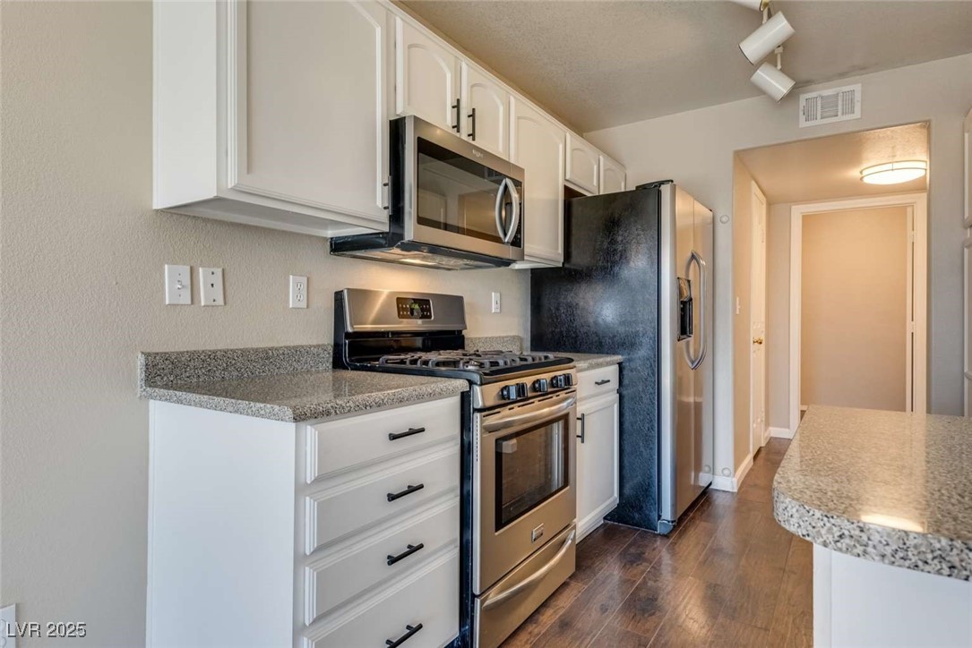 500 Quail Bird Place, Henderson, Nevada image 12