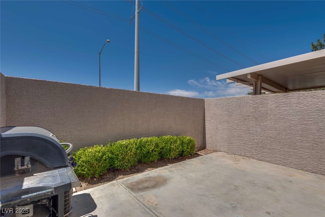 500 Quail Bird Place, Henderson, Nevada image 3